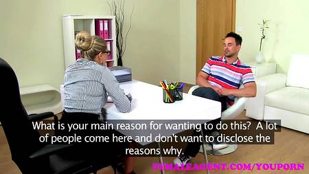 Мачо на собеседовании трахнул блондинку