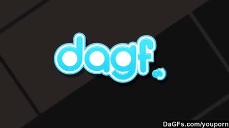 Накачанный мужик рвет жопу любовницы