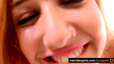 Толстушка с большими дойками переспала с видным бизнесменом