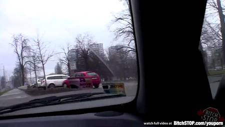 Водитель красиво развел незнакомку на секс