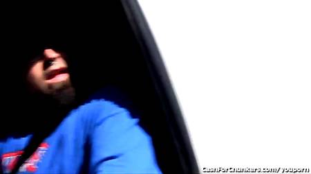 Толстая тетка расплатилась с тренером своим телом