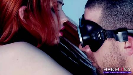 Анально наказал двух красоток в латексе