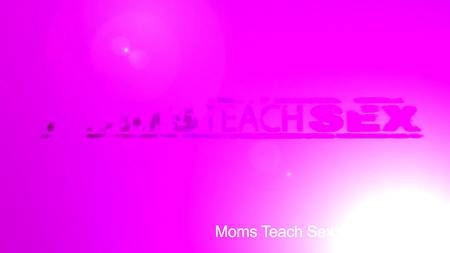 Соблазнение от шикарной тещи