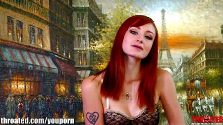 Рыжая деваха показала любовнику как она может сосать член