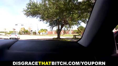 Полицейский трахнул рыжеволосую нарушительницу