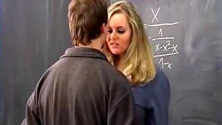 Трах на парте