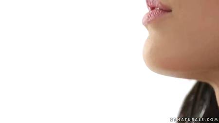 Красивая порнуха с участием сногсшибательной брюнетки