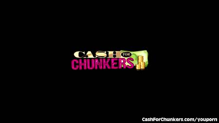 Негритянка сгоняет вес при помощи секса