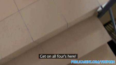 Заплатил и трахнул в подъезде молодую сучку с шикарным телом