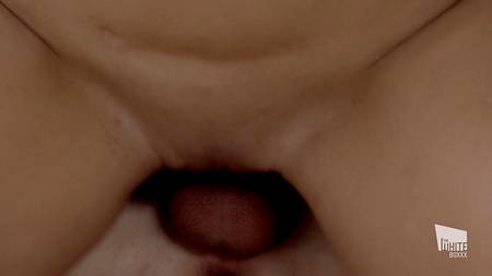 Оттраханная с утра девушка ощутила промежностью извержение спермы