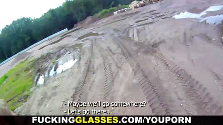 Русская малышка сделала приятно футболисту на свежем воздухе