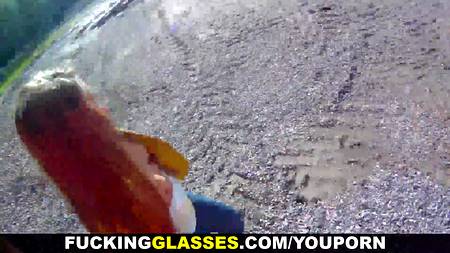 Русская малышка сделала приятно футболисту на свежем воздухе