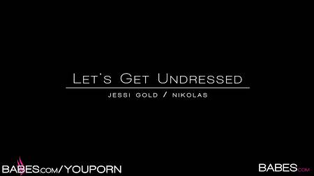 Блонда соблазнила прекрасного парня из футбольной команды