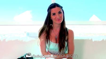 Девушка с наслаждением побывала на кастинге порно