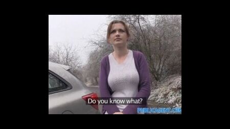 Красавчик вышел на сексуальную охоту и отодрал милашку на природе