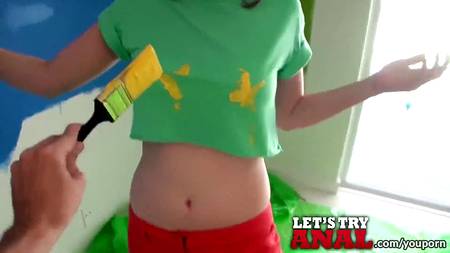 Рыженькая девушка захотела отдаться в три дырочки