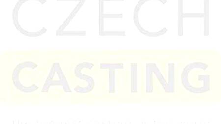 Высокая худышка стонет от секса на кастинге