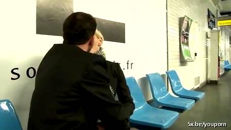 В подворотне распробовал любовницу во все дырки