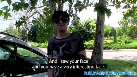 Как девочка потрахалась за деньги