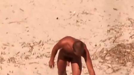 Застукали пару на пляже