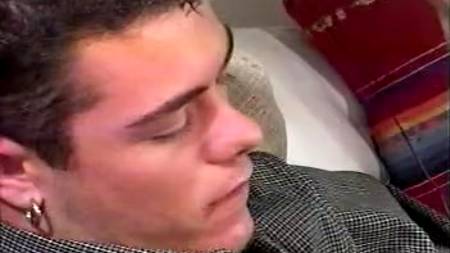 Девочка все сделает за парня