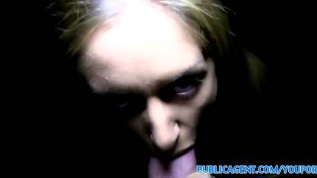 Годная крошка для секса в кустах