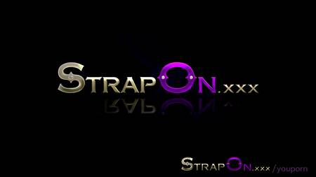 Две студентки предпочли лесбо учебе