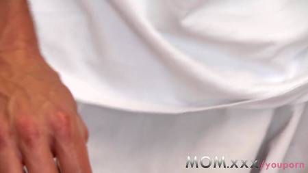 Массажист буквально затрахал свою клиентку