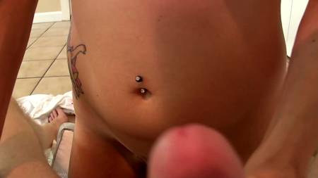 Обольстительный секс с сочной малышкой