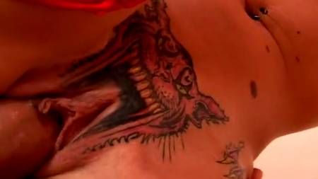 Очкастая жена нарядилась Снегурочкой