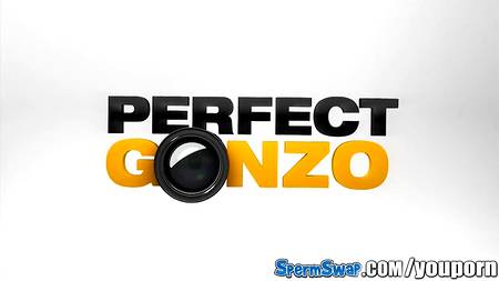 Качки прут двух нежных давалочек