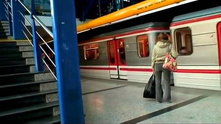 Молодые трахаются в публичных местах