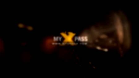 У брюнетки обе дырки рабочие