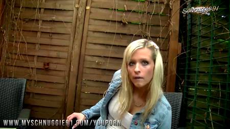 Сладкий перепих во дворе