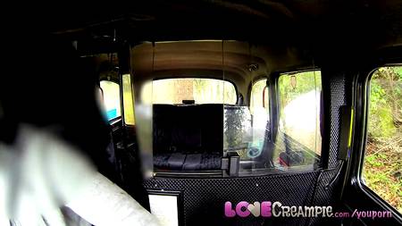 Укротил дерзкую кошечку