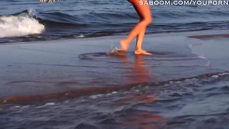 Жаркие утехи  на безлюдном пляже