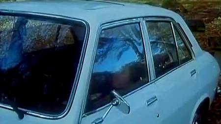 Возбуждающая сцена в автомобиле