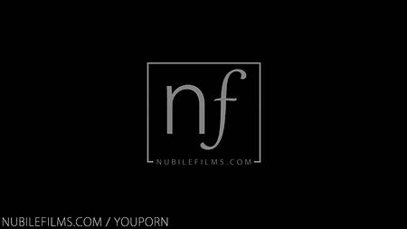 Развлечения трех студенток