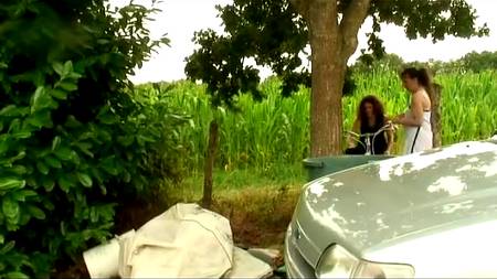 Городская заехала в деревню, чтобы познать все секреты секса