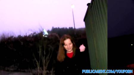 Деньги сделали из правильной девочки шлюху