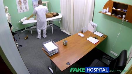 Порно медосмотр понравился телочке