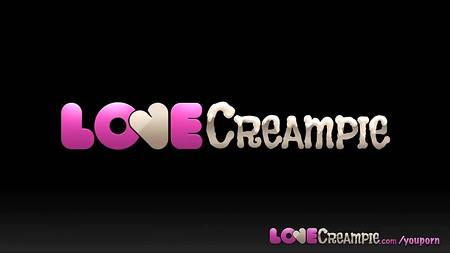 Голубоглазая модель трахается на кастинге