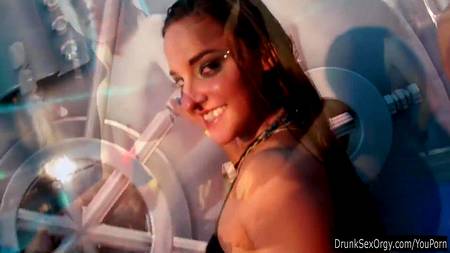 Оргия со спермасосками