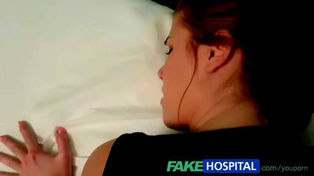 Секс в кабинете врача, после осмотра