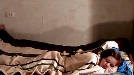 Трахнул спящую бедняжку