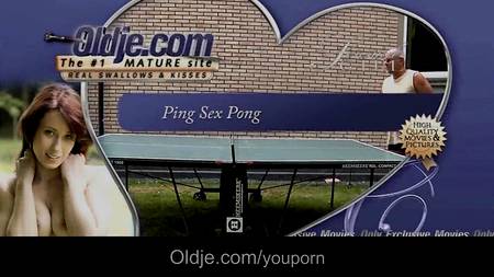 Крестный трахает молодую крестницу