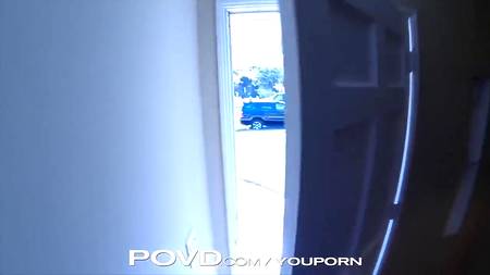 Секс в автомобиле и около него