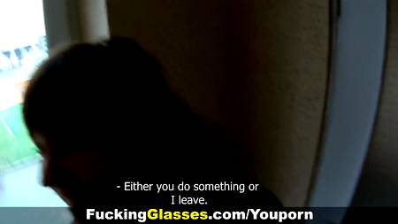 Накачанный мужик устроил с незнакомкой классный пикап