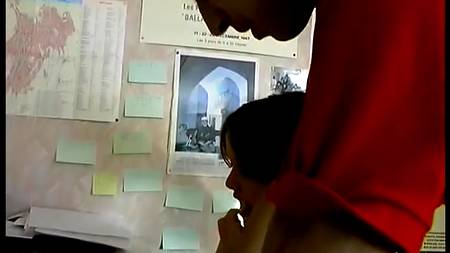 Редактору понравилась волосата пизда милой журналистки