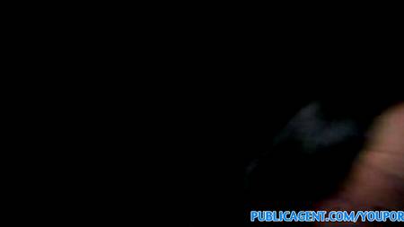 Пацан познакомился с брюнеткой в баре и получил от нее секс